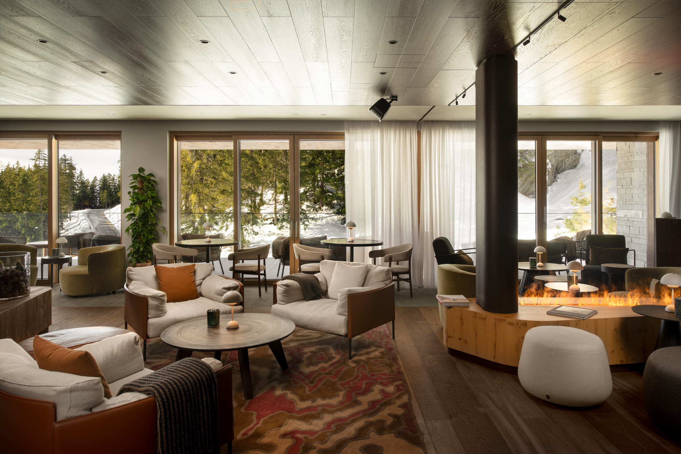 Ora Bar & Lounge Photo